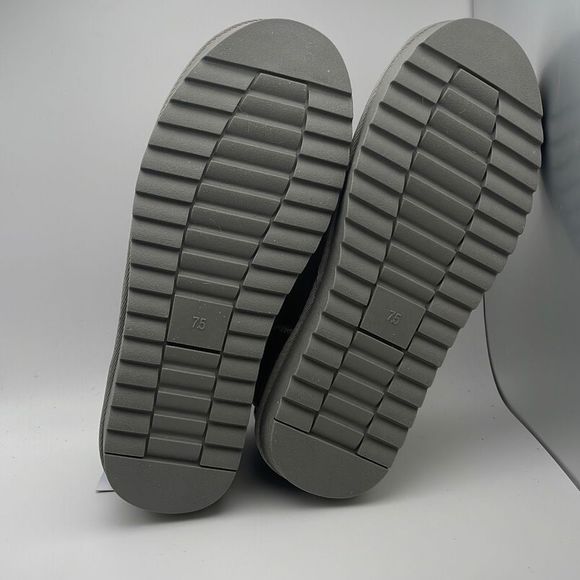 CUSHIONAIRE ❄️ Women's COZY pull on boot +Memory Foam SIZE 7.5 GREY - Picture 5 of 6